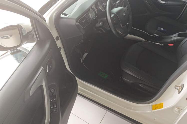 Used Citroen C3-XR 2015 1.6L Automatic Pioneer Model Driver Seat