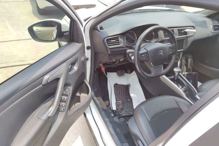 Used Citroen C3-XR 2015 1.6L Automatic Pioneer Model Driver Seat