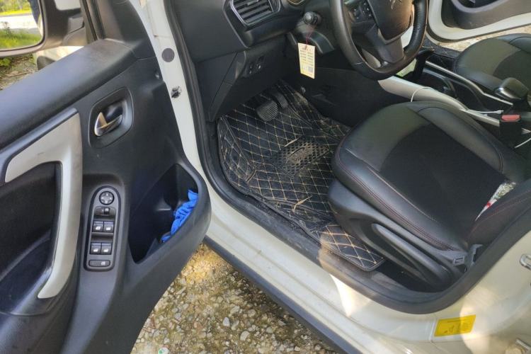 Used Citroen C3-XR 2015 1.6L Automatic Pioneer Model Driver Seat