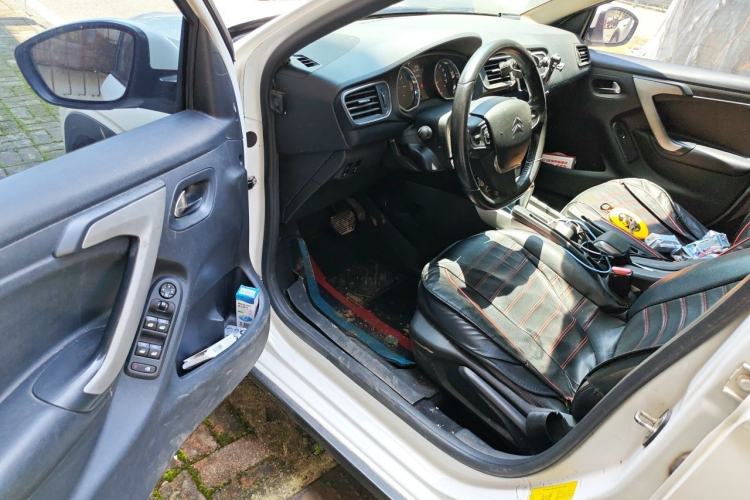 Used Citroen C3-XR 2015 1.6THP Automatic Pioneer Model Driver Seat