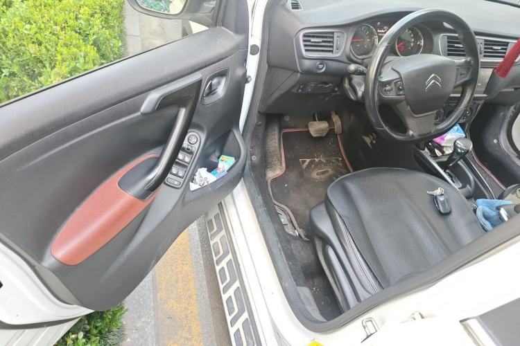 Used Citroen C3-XR 2015 1.6THP Automatic Flagship Model Driver Seat