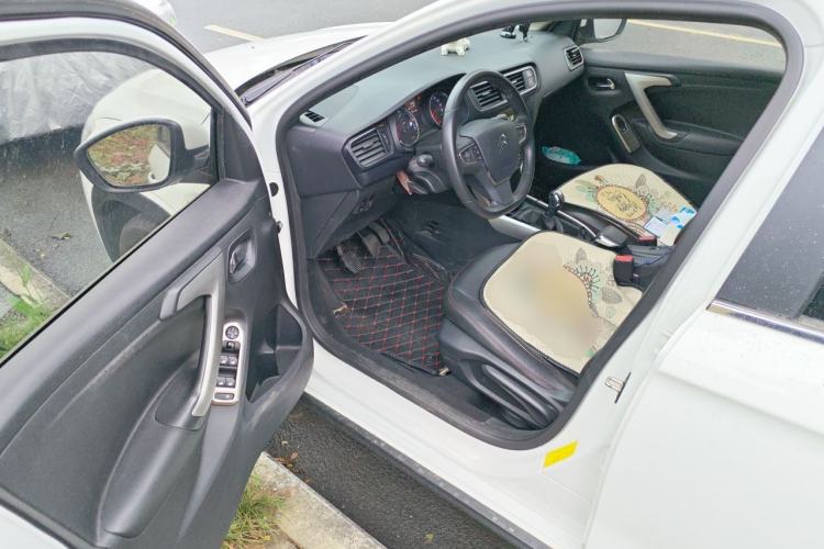 Used Citroen C3-XR 2015 1.6L Manual Pioneer Model Driver Seat