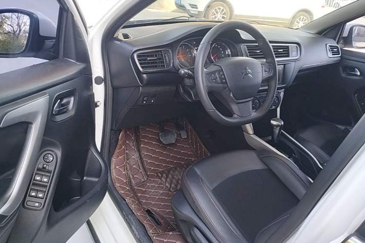 Used Citroen C3-XR 2015 1.6L Automatic Pioneer Model Driver Seat