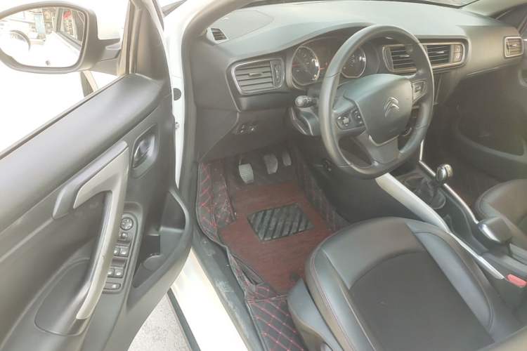 Used Citroen C3-XR 2015 1.6L Manual Pioneer Model Driver Seat