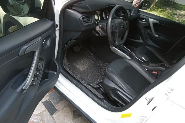 Used Citroen C3-XR 2015 1.6L Automatic Pioneer Model Driver Seat