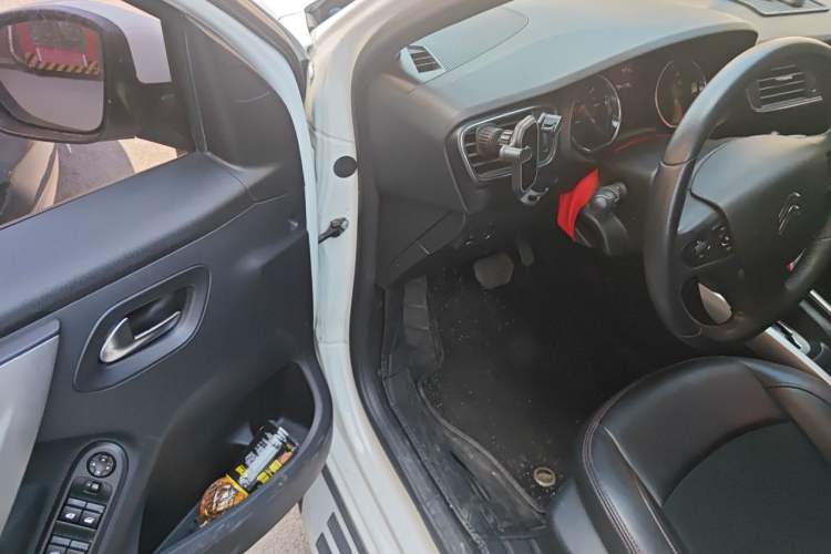 Used Citroen C3-XR 2015 1.6L Automatic Pioneer Model Driver Seat