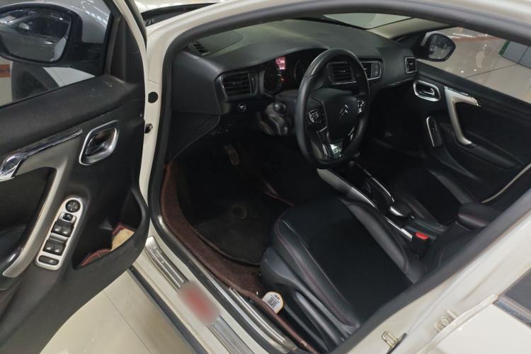 Used Citroen C3-XR 2015 1.6L Automatic Smart Version Driver Seat