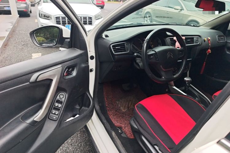 Used Citroen C3-XR 2015 1.6THP Automatic Pioneer Model Driver Seat