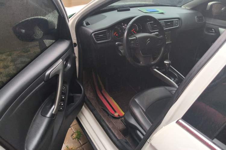 Used Citroen C3-XR 2015 1.6L Automatic Pioneer Model Driver Seat