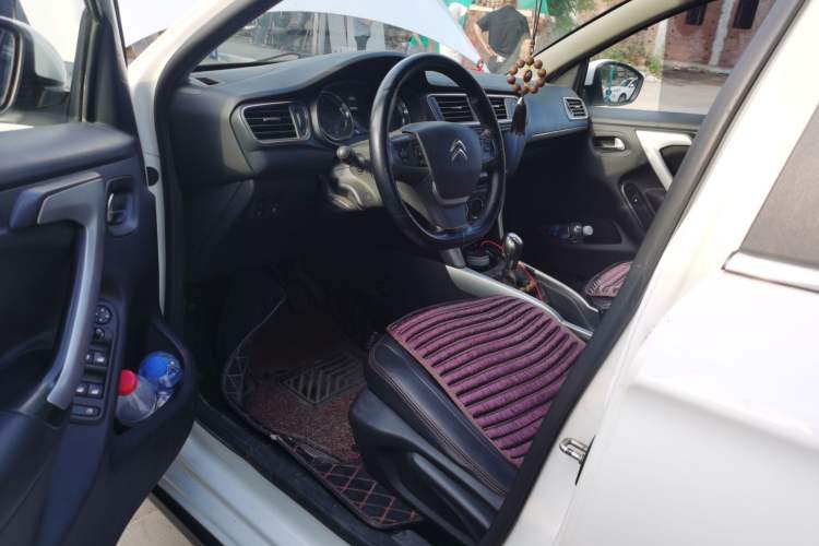 Used Citroen C3-XR 2015 1.6L Manual Pioneer Model Driver Seat
