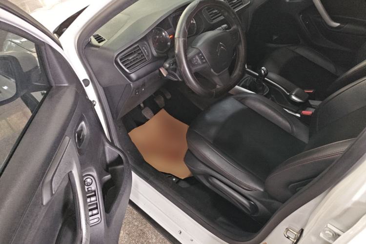 Used Citroen C3-XR 2015 1.6L Manual Pioneer Model Driver Seat