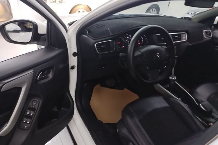 Used Citroen C3-XR 2015 1.6THP Automatic Pioneer Model Driver Seat
