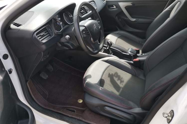 Used Citroen C3-XR 2015 1.6L Manual Pioneer Model Driver Seat