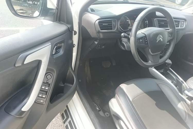 Used Citroen C3-XR 2015 1.6L Automatic Pioneer Model Driver Seat