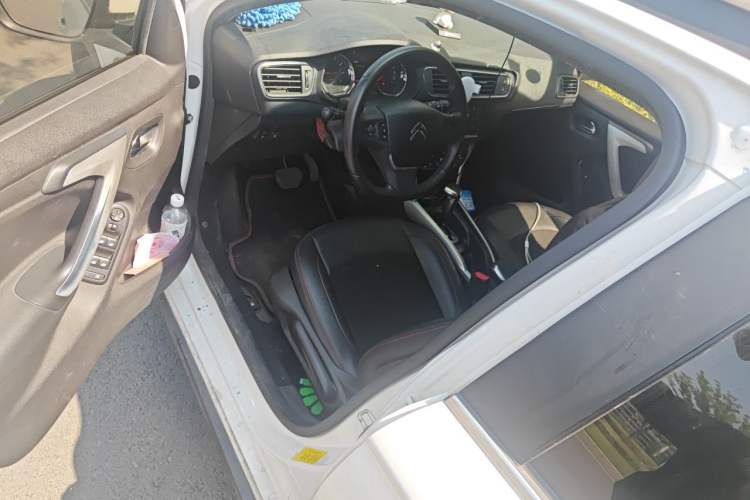 Used Citroen C3-XR 2015 1.6L Automatic Pioneer Model Driver Seat
