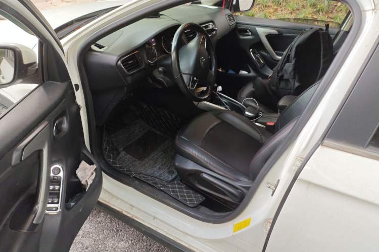 Used Citroen C3-XR 2015 1.6L Automatic Pioneer Model Driver Seat