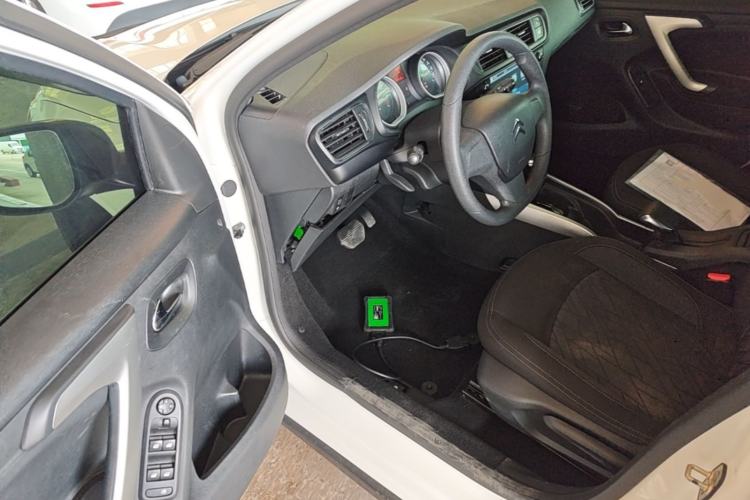 Used Citroen C3-XR 2015 1.6L Automatic Fashion Model Driver Seat