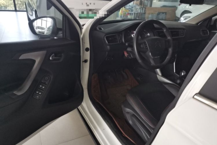 Used Citroen C3-XR 2015 1.6L Manual Pioneer Model Driver Seat