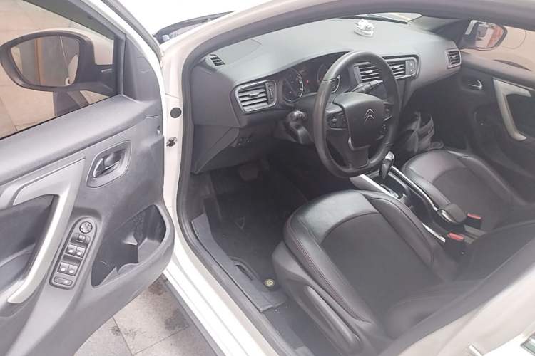 Used Citroen C3-XR 2015 1.6L Automatic Pioneer Model Driver Seat