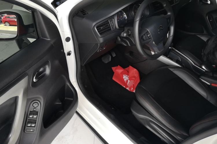 Used Citroen C3-XR 2015 1.6L Automatic Pioneer Model Driver Seat