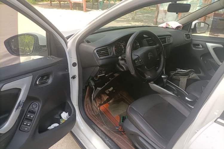 Used Citroen C3-XR 2015 1.6L Automatic Pioneer Model Driver Seat
