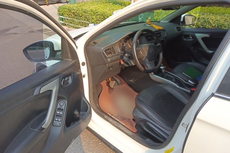 Used Citroen C3-XR 2015 1.6L Automatic Pioneer Model Driver Seat