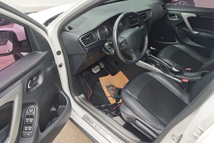 Used Citroen C3-XR 2015 1.6L Automatic Pioneer Model Driver Seat
