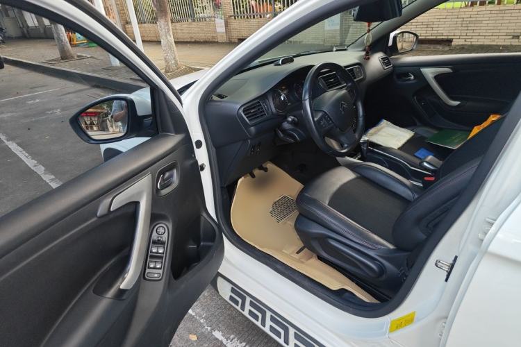Used Citroen C3-XR 2015 1.6L Automatic Smart Version Driver Seat