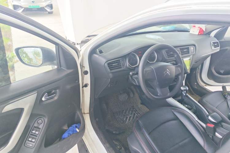 Used Citroen C3-XR 2015 1.6L Automatic Fashion Model Driver Seat