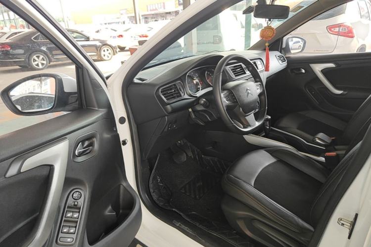 Used Citroen C3-XR 2015 1.6L Automatic Pioneer Model Driver Seat