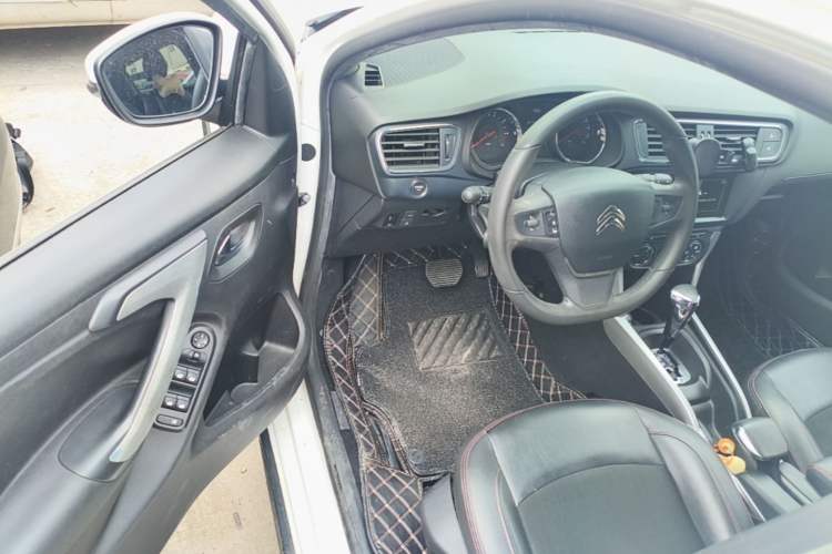 Used Citroen C3-XR 2015 1.6L Automatic Smart Version Driver Seat