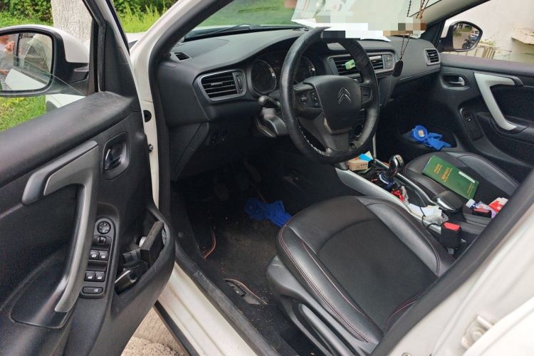 Used Citroen C3-XR 2015 1.6L Manual Pioneer Model Driver Seat