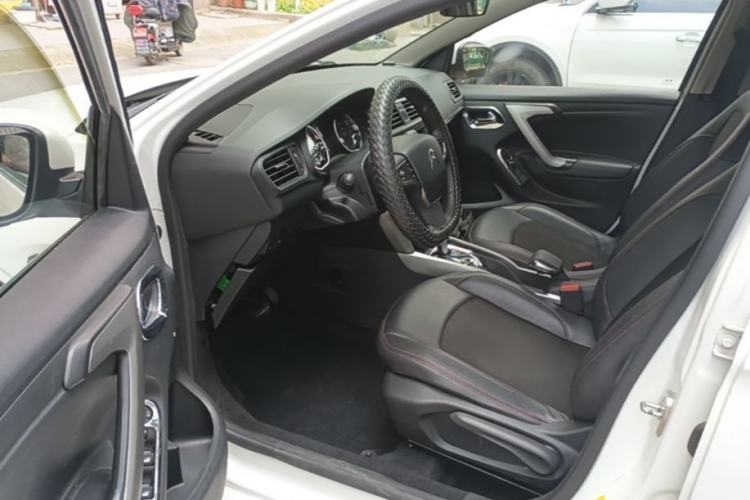 Used Citroen C3-XR 2015 1.6L Automatic Pioneer Model Driver Seat