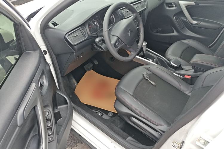 Used Citroen C3-XR 2015 1.6L Automatic Pioneer Model Driver Seat