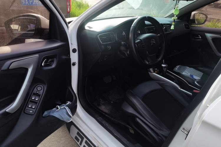 Used Citroen C3-XR 2015 1.6L Automatic Smart Version Driver Seat