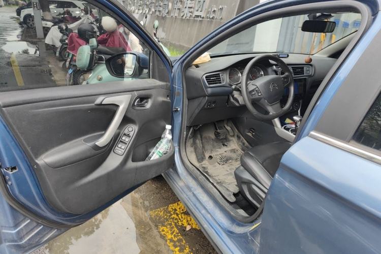 Used Citroen C3-XR 2015 1.6L Automatic Pioneer Model Driver Seat