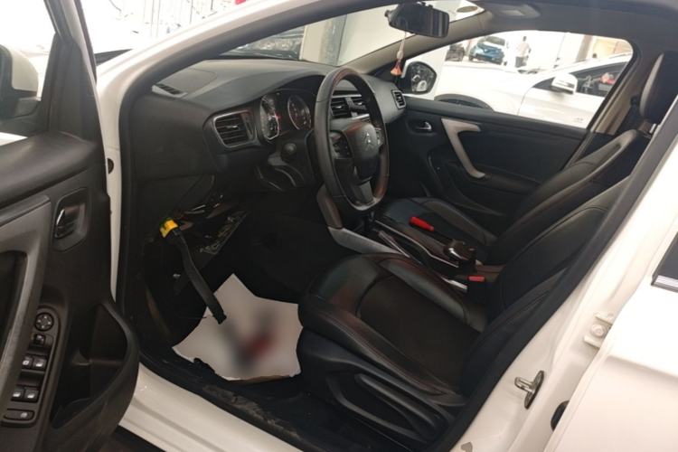 Used Citroen C3-XR 2015 1.6L Automatic Pioneer Model Driver Seat