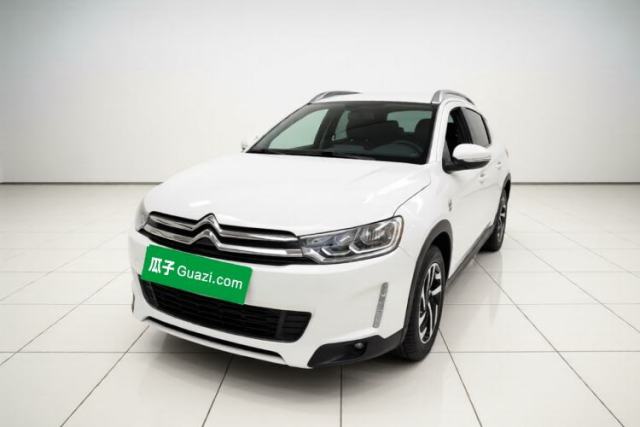 Ojetý Citroen C3-XR 2015 1.6L Manual Pioneer Model
