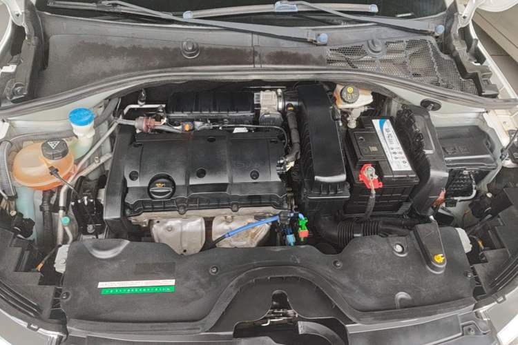 Used Citroen C3-XR 2015 1.6L Automatic Pioneer Model Engine Bay