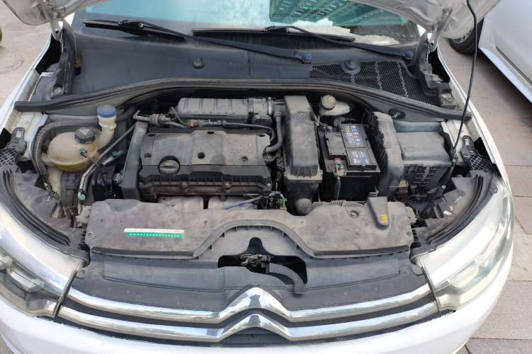 Used Citroen C3-XR 2015 1.6L Automatic Pioneer Model Engine Bay