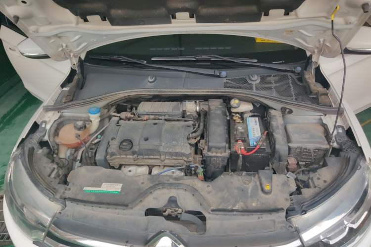 Used Citroen C3-XR 2015 1.6L Automatic Pioneer Model Engine Bay