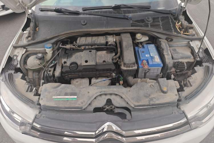Used Citroen C3-XR 2015 1.6L Manual Pioneer Model Engine Bay