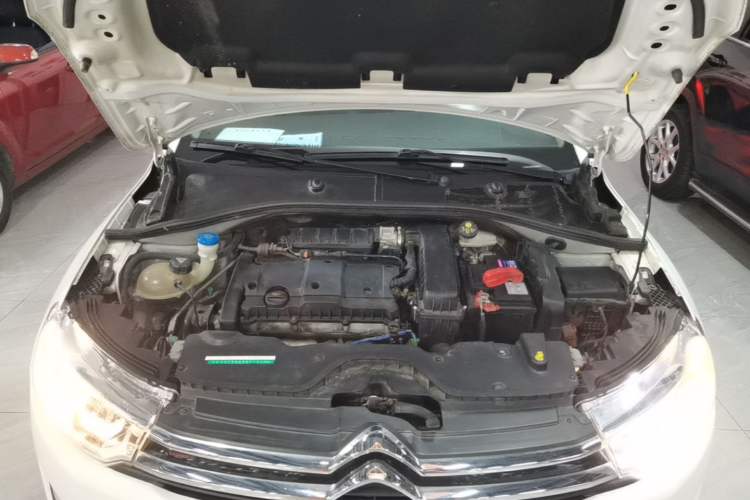 Used Citroen C3-XR 2015 1.6L Automatic Pioneer Model Engine Bay