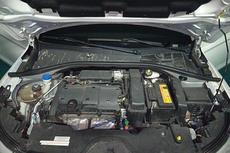 Used Citroen C3-XR 2015 1.6L Automatic Fashion Model Engine Bay