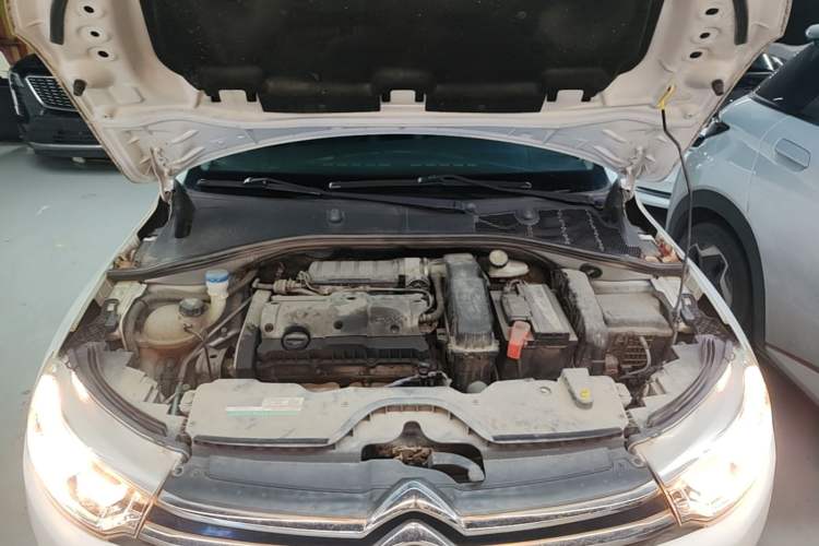 Used Citroen C3-XR 2015 1.6L Automatic Pioneer Model Engine Bay