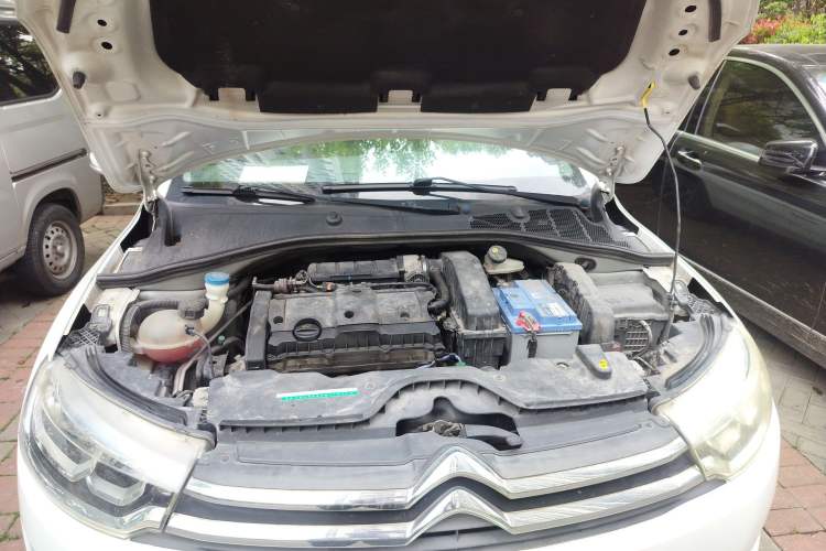 Used Citroen C3-XR 2015 1.6L Manual Pioneer Model Engine Bay