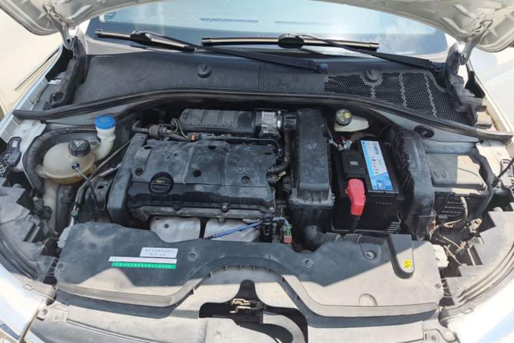 Used Citroen C3-XR 2015 1.6L Automatic Pioneer Model Engine Bay