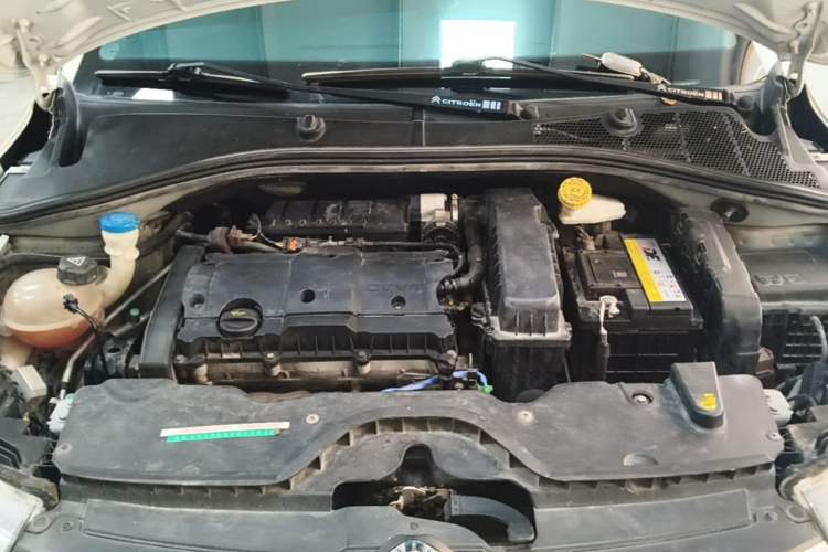 Used Citroen C3-XR 2015 1.6L Automatic Pioneer Model Engine Bay