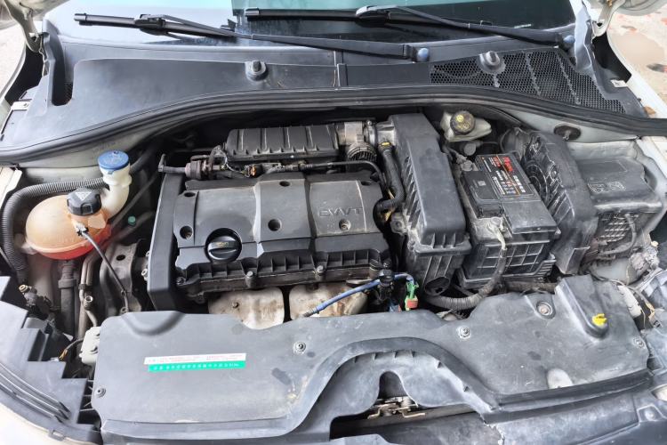 Used Citroen C3-XR 2015 1.6L Automatic Fashion Model Engine Bay