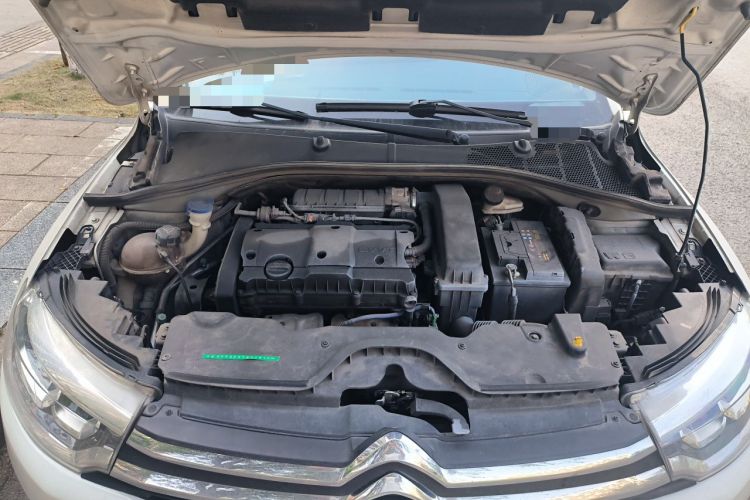 Used Citroen C3-XR 2015 1.6L Manual Pioneer Model Engine Bay